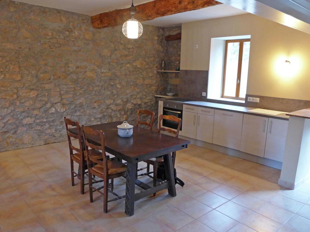 Cosy Holiday Home With Swimming Pool Montbrun-des-Corbières Rom bilde