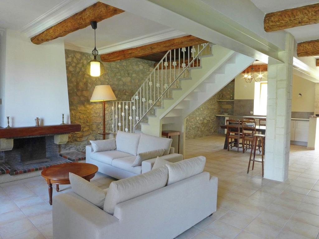 Cosy Holiday Home With Swimming Pool Montbrun-des-Corbières Rom bilde